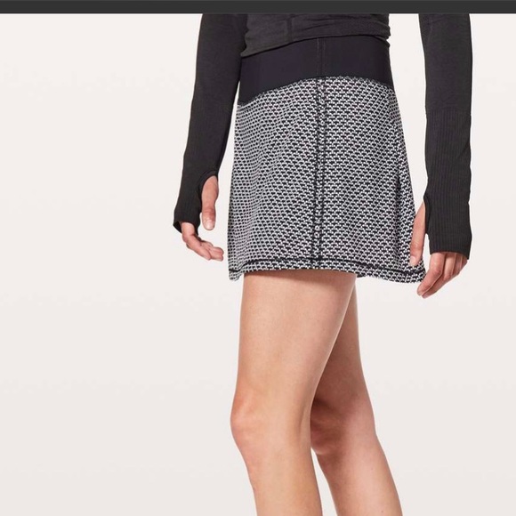 Lululemon Tall Pace Rival Skirt-Monochromic Black - Picture 9 of 14